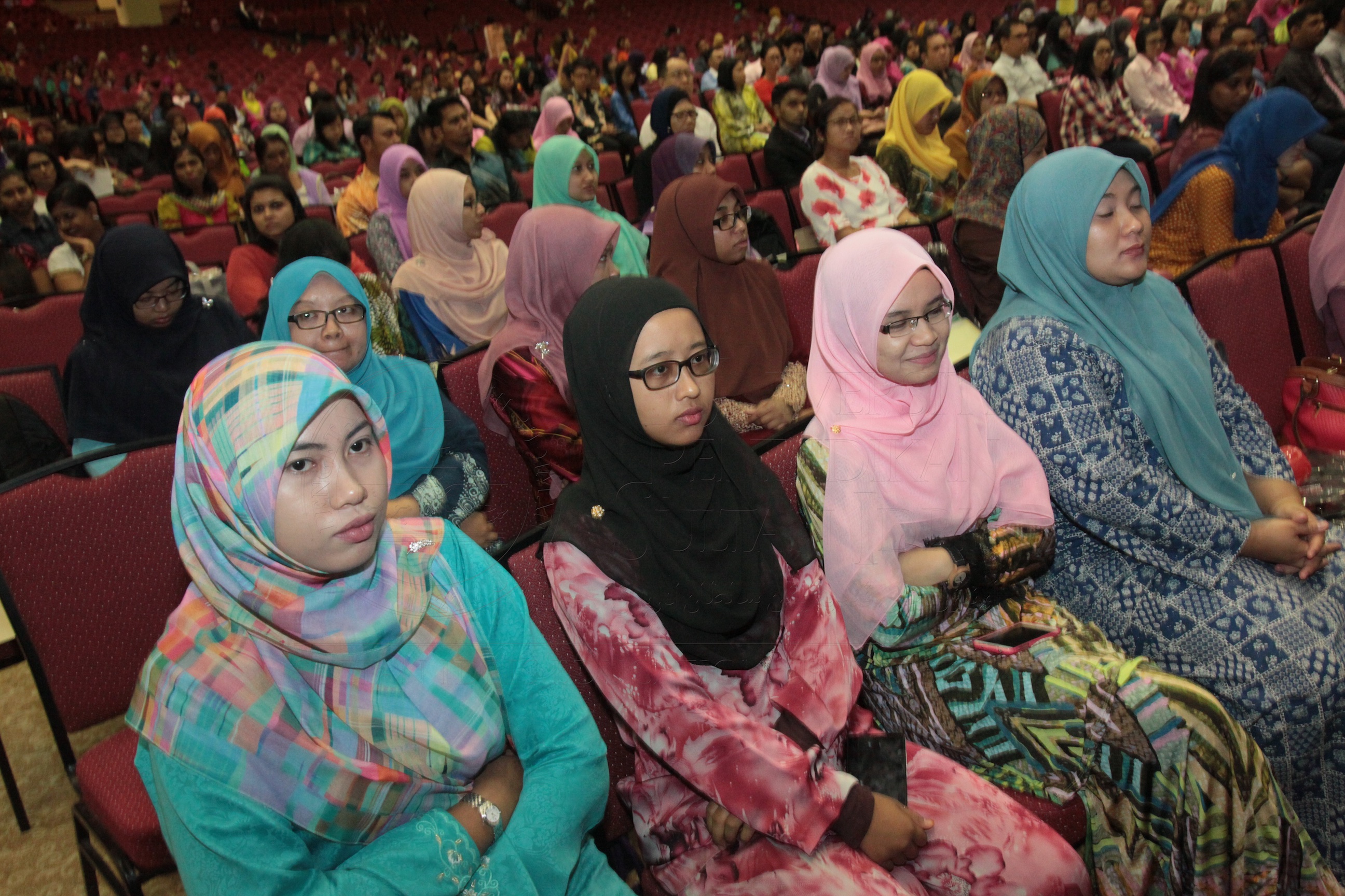 PRO16 16 siswazah IMG 0151